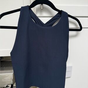 NWT Beyond Yoga navy ribbed tank size Medium